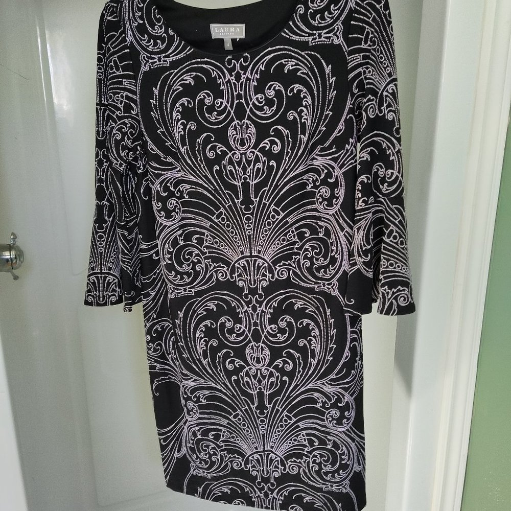 Laura Petites short dress, size 4 petite black dress with white design
